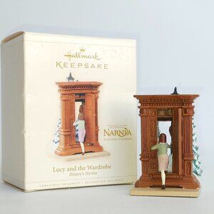 MAGICAL Hallmark Keepsake Ornament Lucy and the Wardrobe Chronicles of Narnia